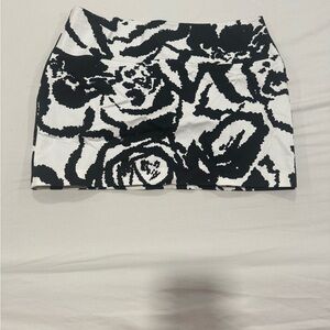 Express Monochrome Floral Mini Skirt